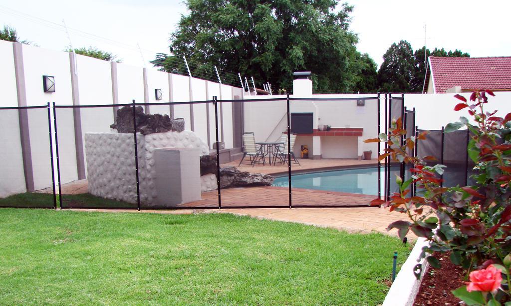 17 On 13Th Guest House Edenvale Exteriér fotografie