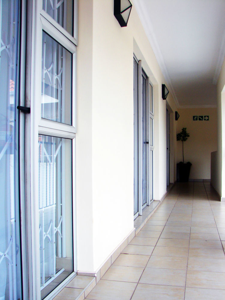 17 On 13Th Guest House Edenvale Exteriér fotografie